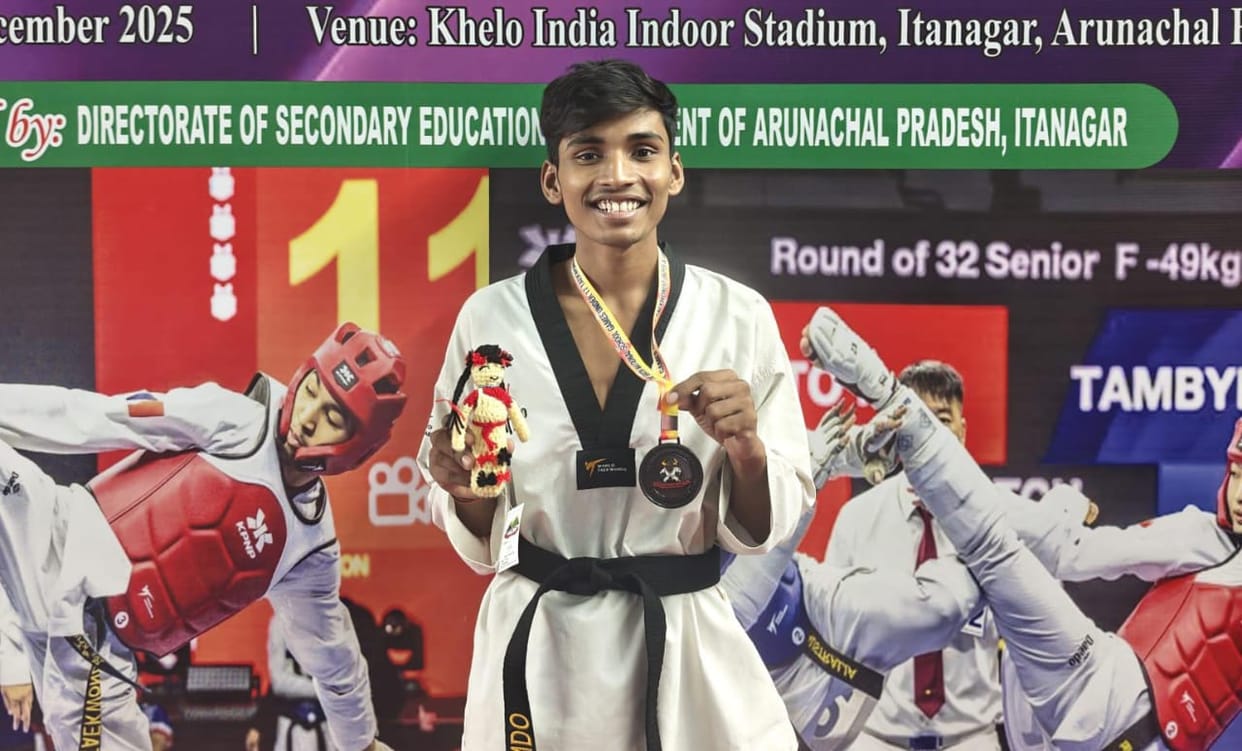 Mrityunjay from Mirzapur won a bronze medal in the national taekwondo.