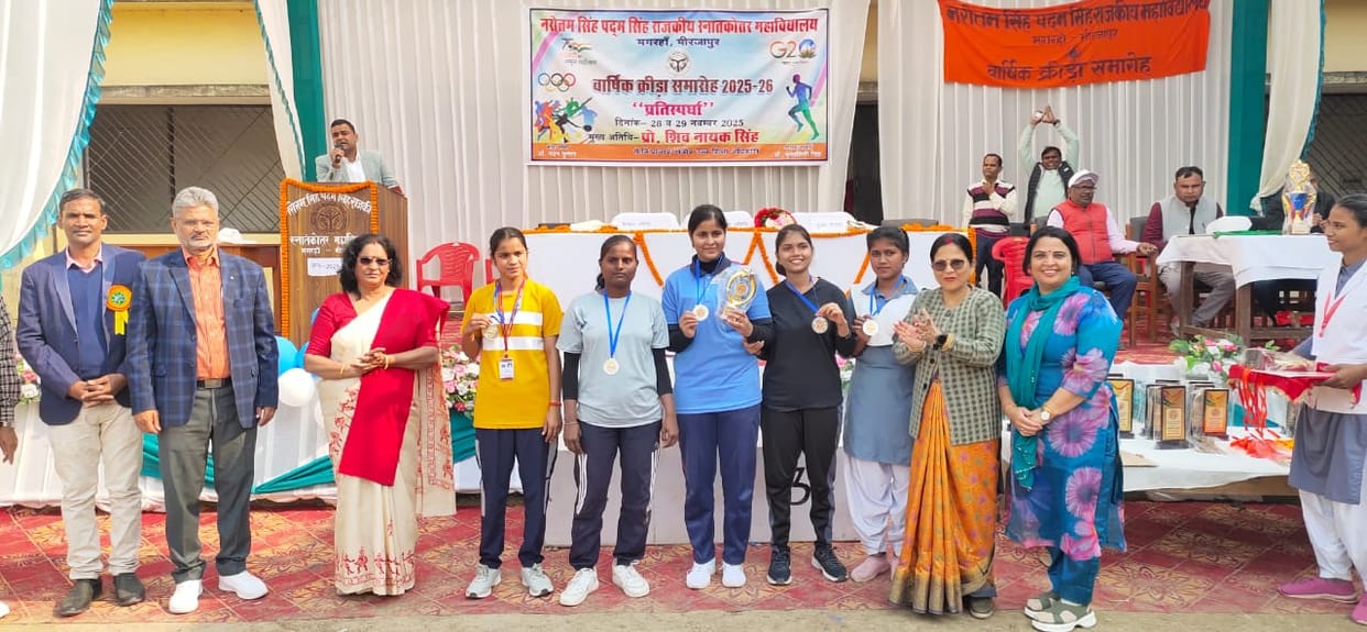 Khushboo first, Sanjana second in 400 meter race competition