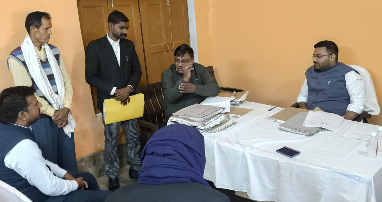 Disposal of more than 100 cases in mobile court