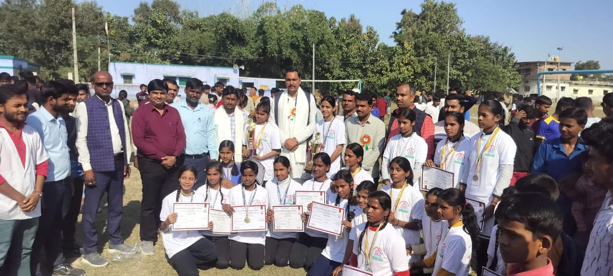 Dholha was the winner in volleyball and Banjari Patti's team was the runner-up.