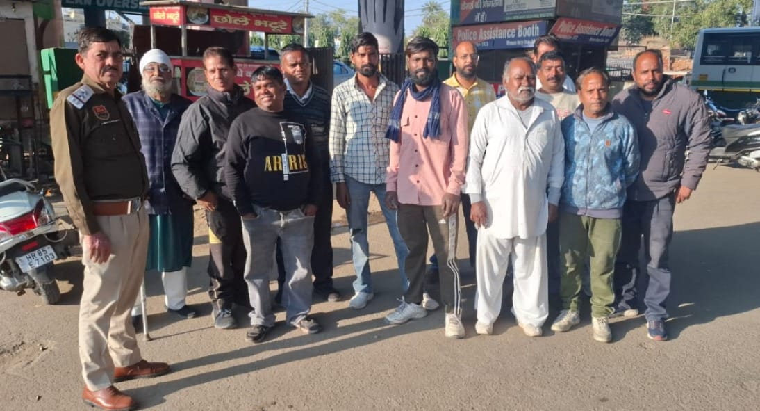 Passers-by near the railway station were taught the lesson of staying away from drugs.