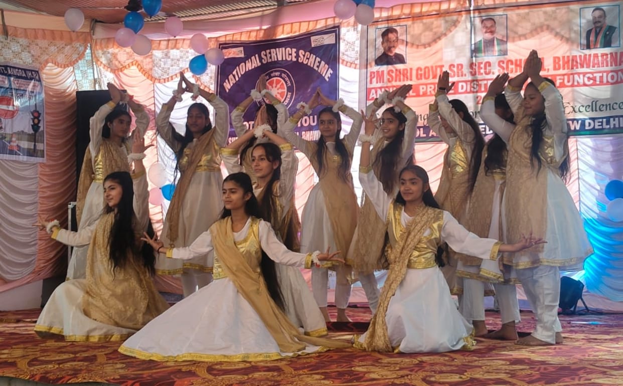 Students honored at Bhavarna School's annual and golden jubilee celebrations