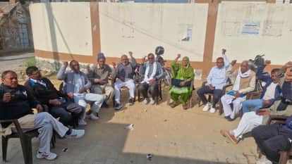 Demand for Pay Commission, regularization and restoration of old pension intensifies