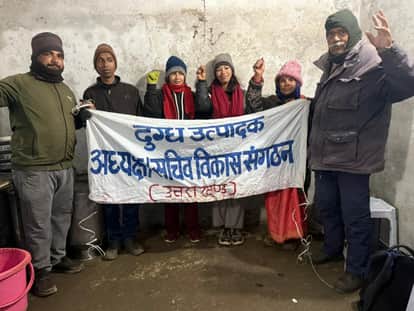 Warning of stopping milk supply if demand is not met soon