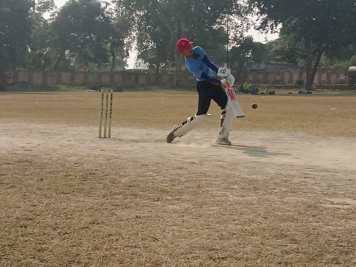 Holder XI won the match by five wickets