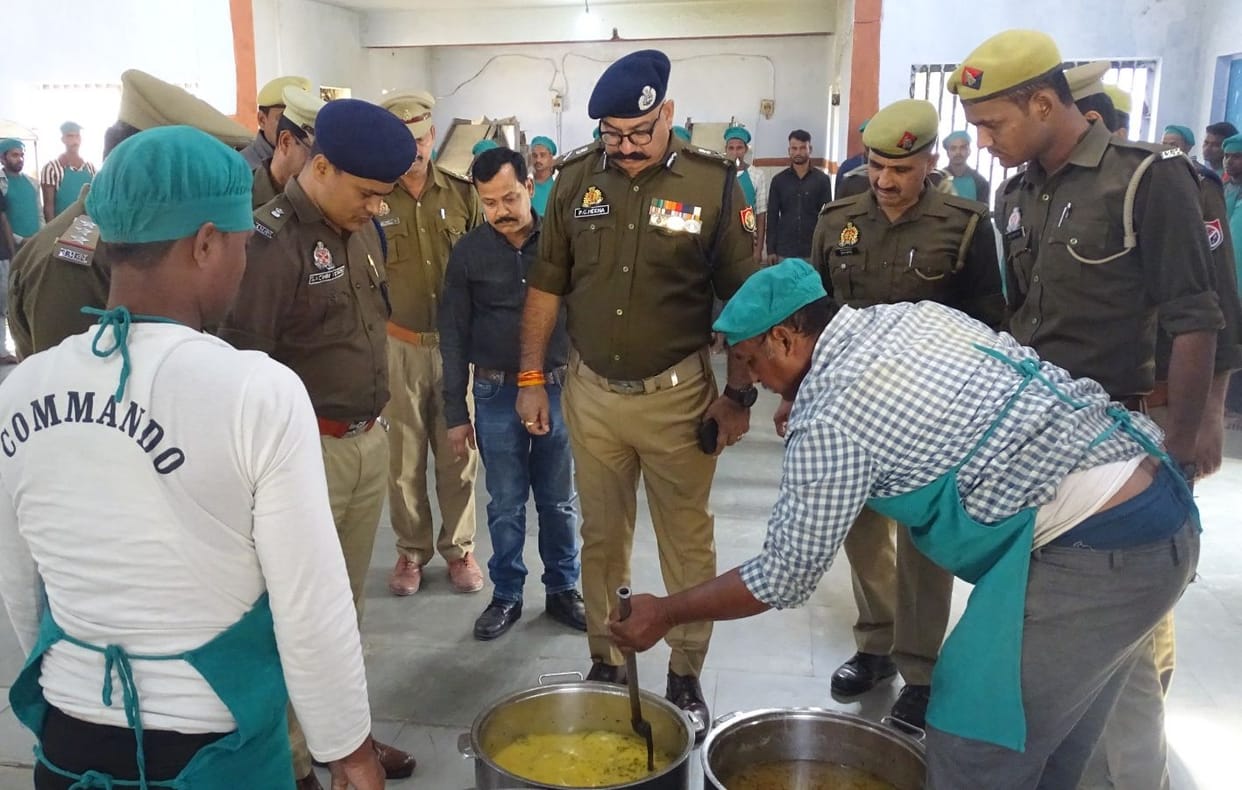 Siddharthnagar News: DG inspected the jail