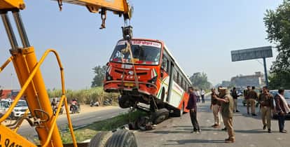 Couple dies after being hit by a roadways bus
