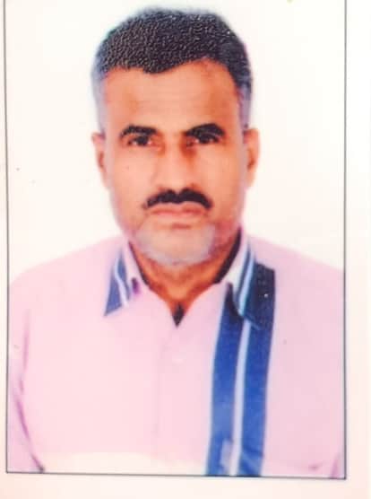 Bike rider returning from an invitation dies in a road accident