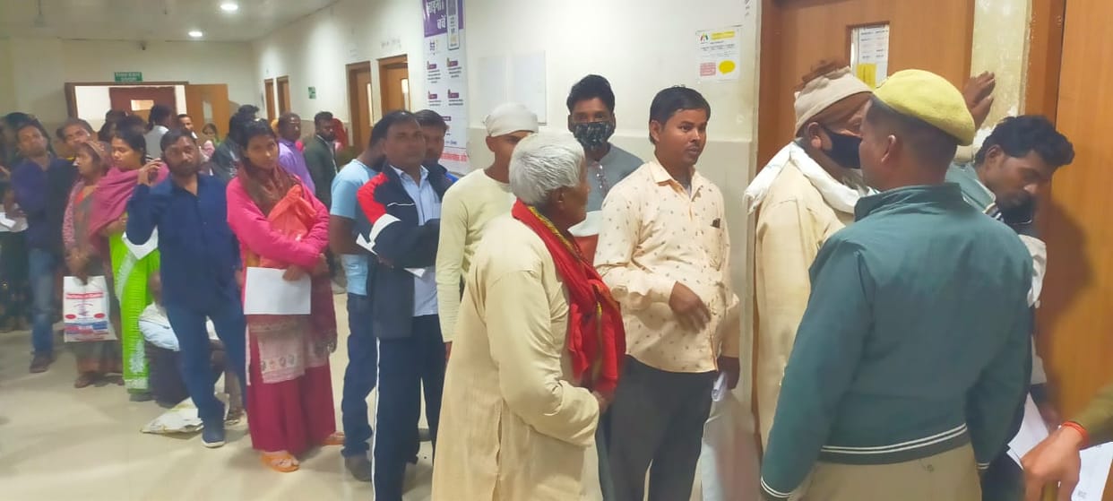 Crowds of patients gathered at the medical college