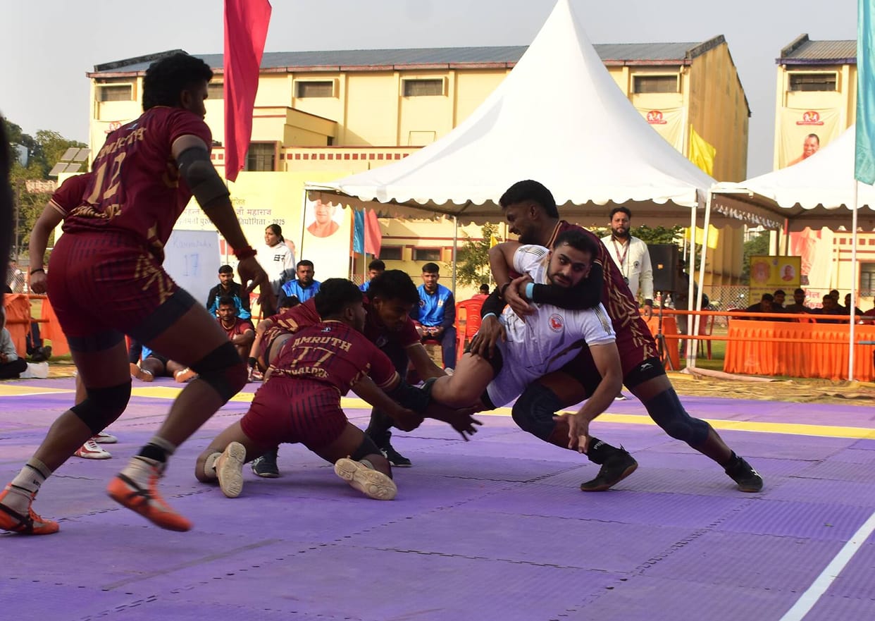 Kabaddi tounament in gorakhpur, Karnataka and Haryana register victories