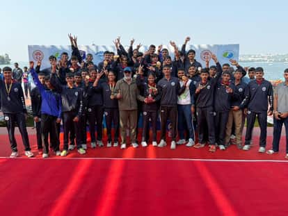 Jind players hoisted the flag in rowing