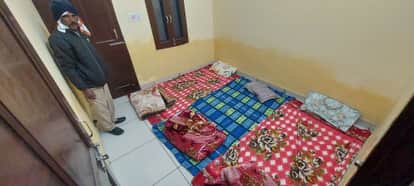 The Municipal Council has set up a temporary night shelter at Vishwakarma Dharamshala.