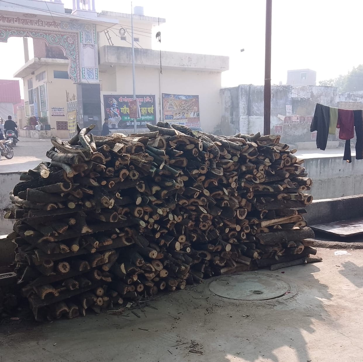 The trade of gutka and coal is estimated to be more than one crore.