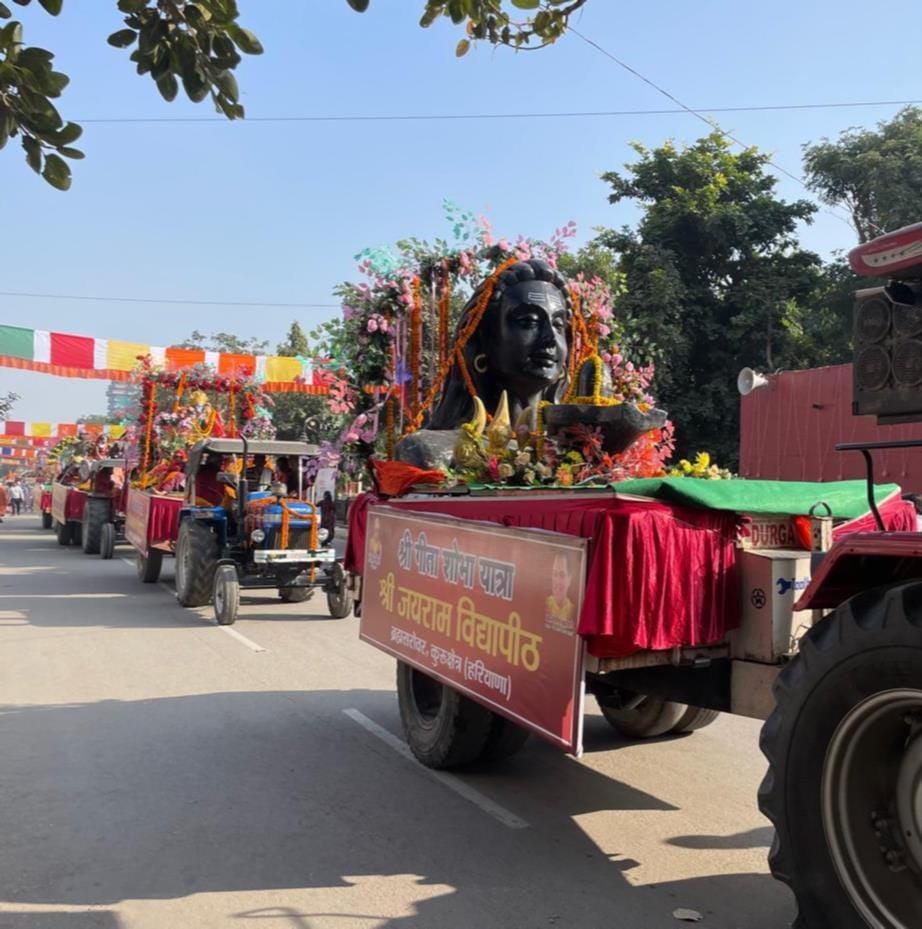Tableaux became the center of attraction in the procession