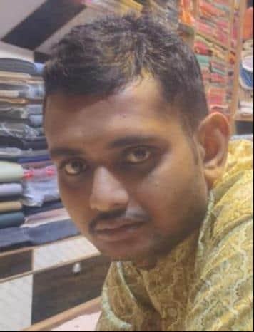 A young businessman died after suffering a heart attack while opening his shop.