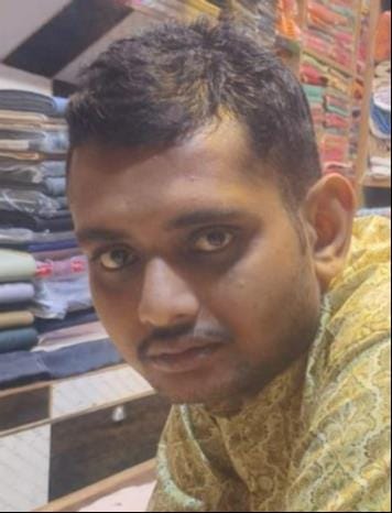 A young businessman died after suffering a heart attack while opening his shop.