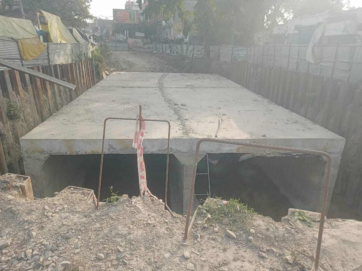 Girders will be placed on the railway line, the route will be changed