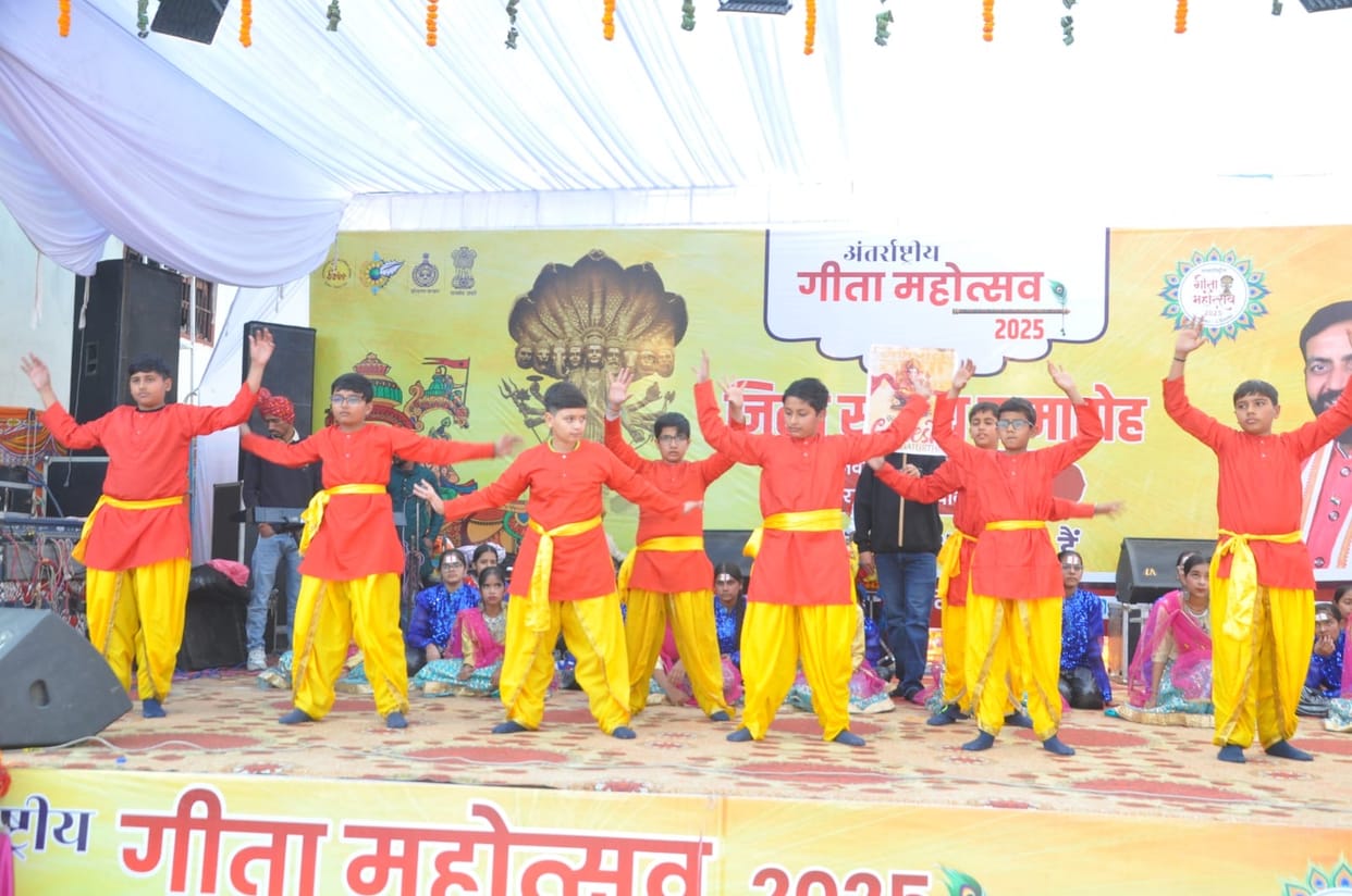 Punjabi folk dance Jhumar enthralled the audience at the Geeta Samaroh.