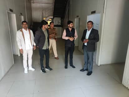 SDM inspected the night shelter in the community center