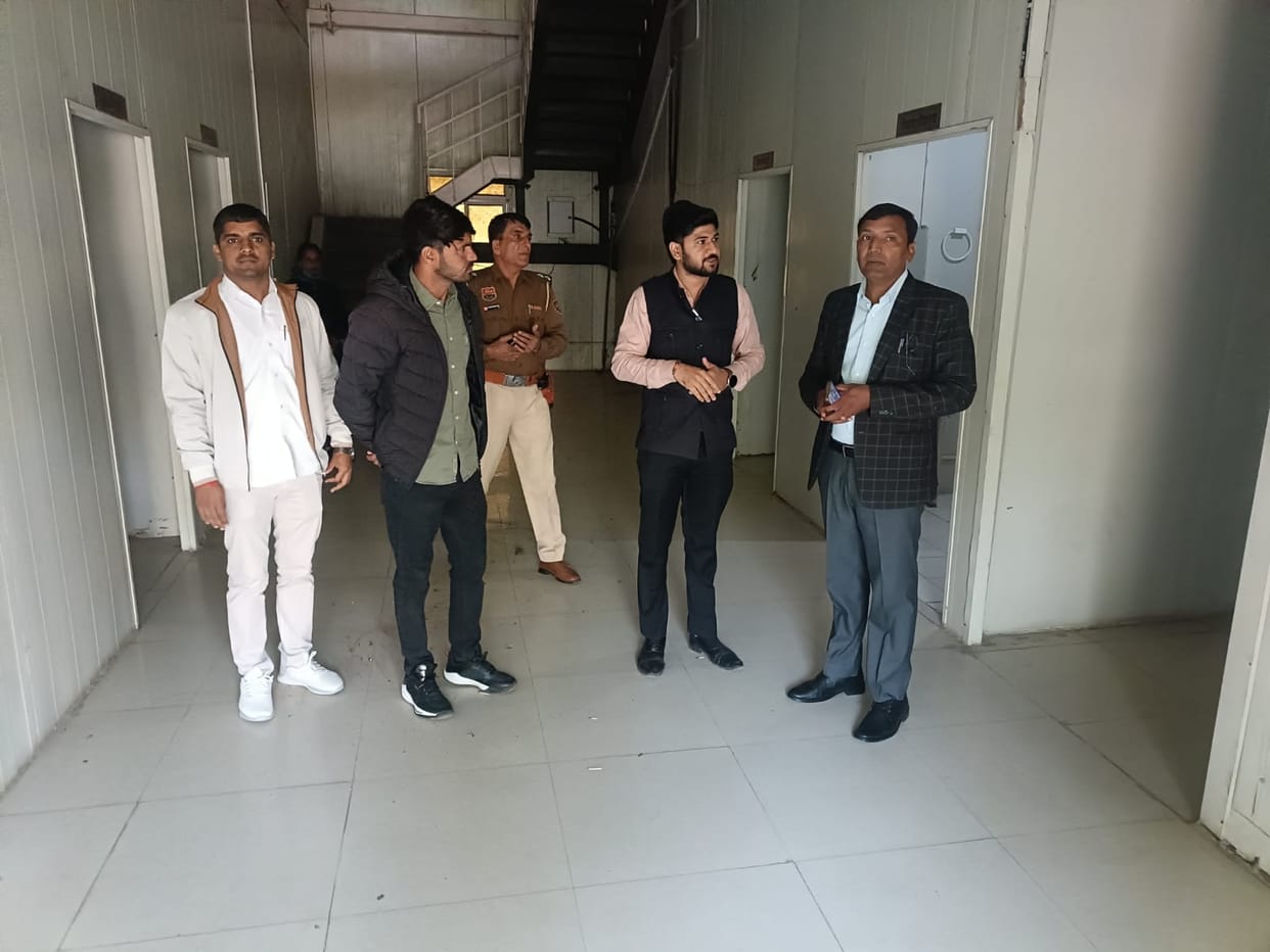 SDM inspected the night shelter in the community center