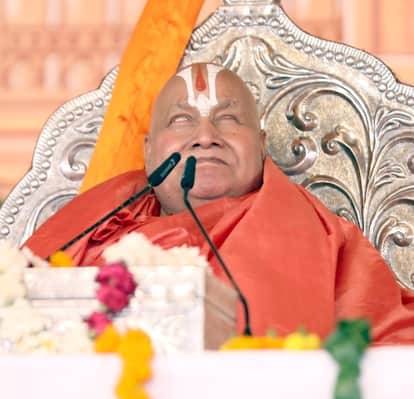 We have to live in the country as Surdas and Kabirdas, not Babar and Akbar: Rambhadracharya