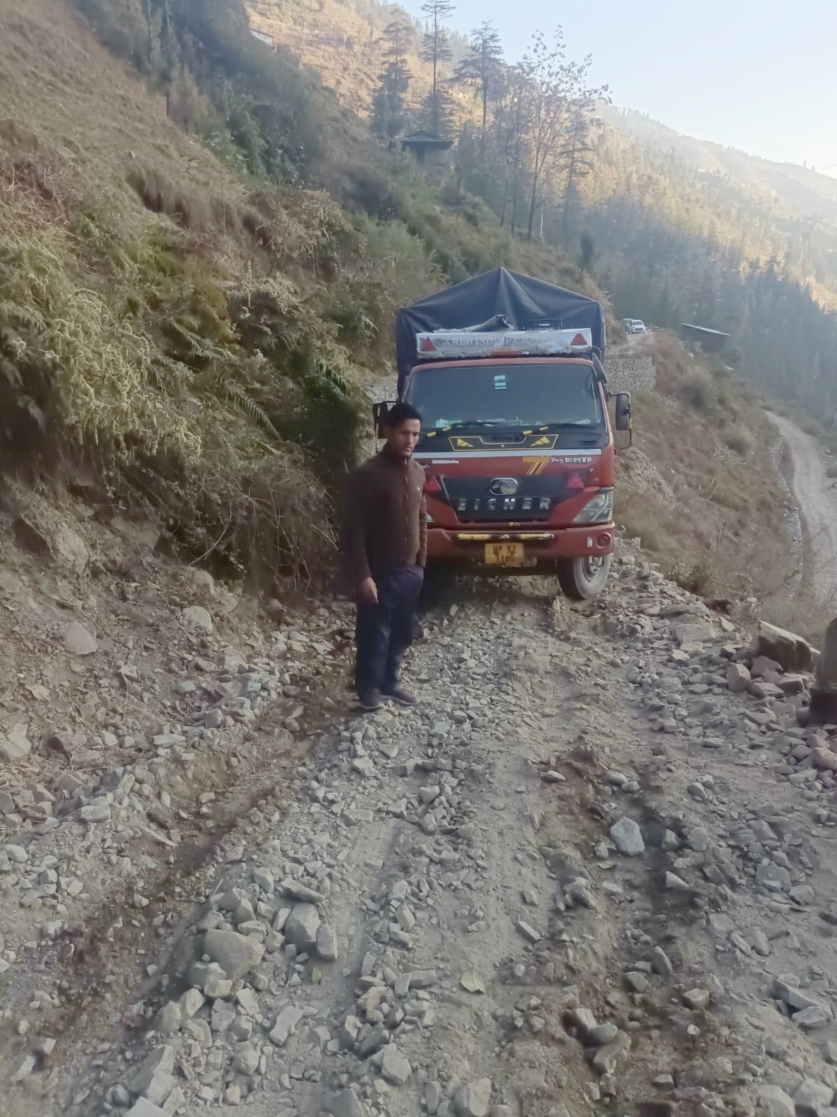 The Sinvi-Muhan road has not been restored for traffic for five months.