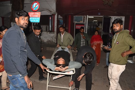 The CT scan machine at the trauma center remained unrepaired for the second day, leaving patients distressed.