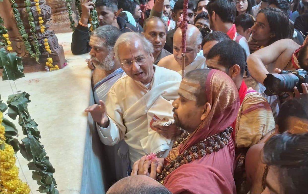 Shankaracharya of Sringeri Sharada Peetha arrived in Vrindavan