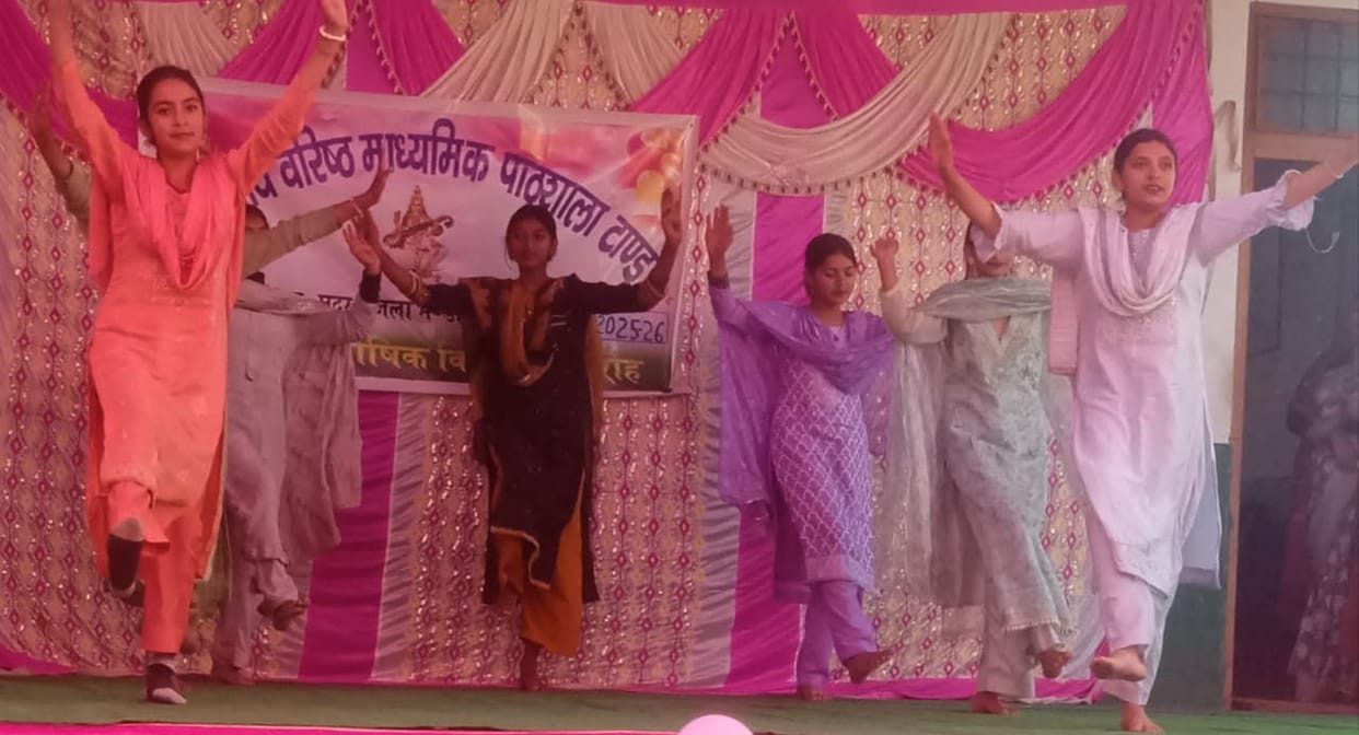 Heena became the best student of Tandu School