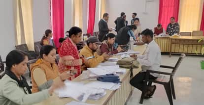 Complete details of voters not filled by BLO in the census form