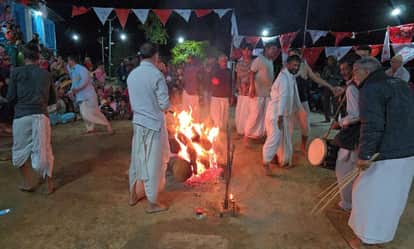 Folk deities descended on the Jagar and blessed the devotees.