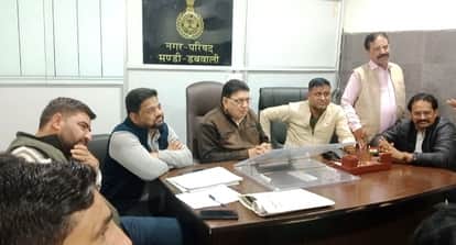 Emergency meeting called at Dabwali House: Encroachment removal campaign will now take place in the commercial area, not residential.