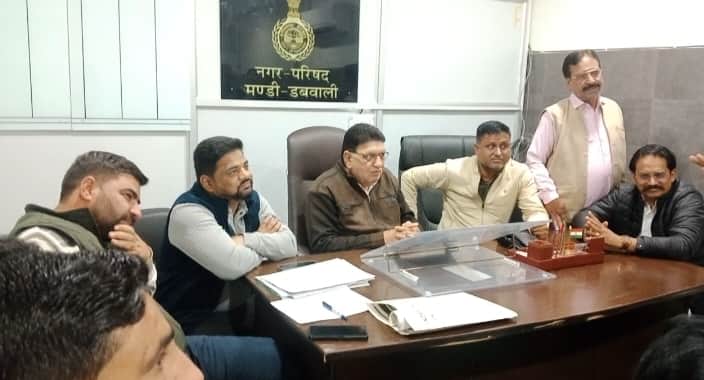 डबवाली में नगर परिषद में हाउस बैठक करते हुए चेयरमैन, वाइस चेयरमैन, सभी अधिकारी और पार्षद। संवाद