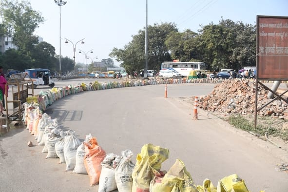 Traffic jams due to changes in the traffic system
