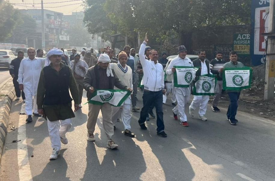 Farmers protest to restart sugar mill