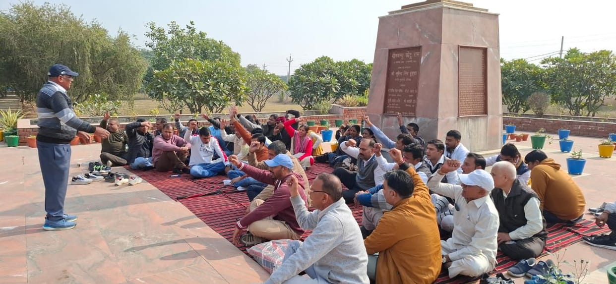 Employees warned of turning the protest into a movement