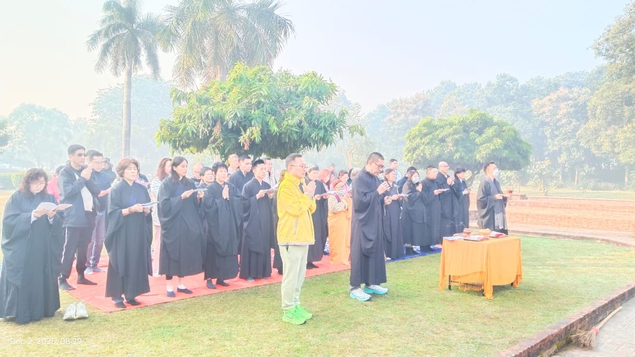 Buddha advised us to avoid extreme behaviour: Dev Anand