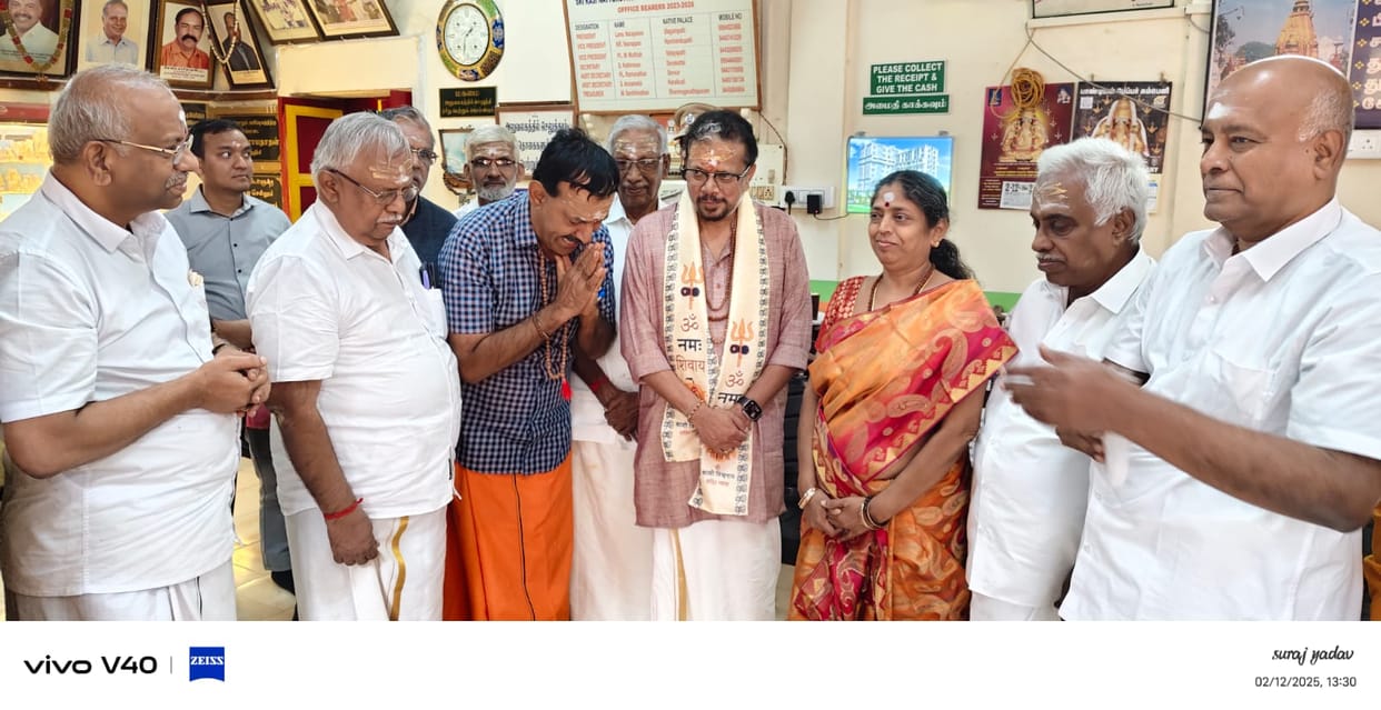 The Lieutenant Governor of Puducherry visited Baba Vishwanath and Mother Annapurna