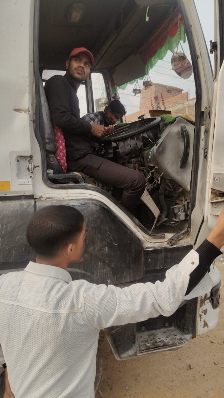 If royalty is not received, VTS will be installed in 300 vehicles engaged in Morang transportation.
