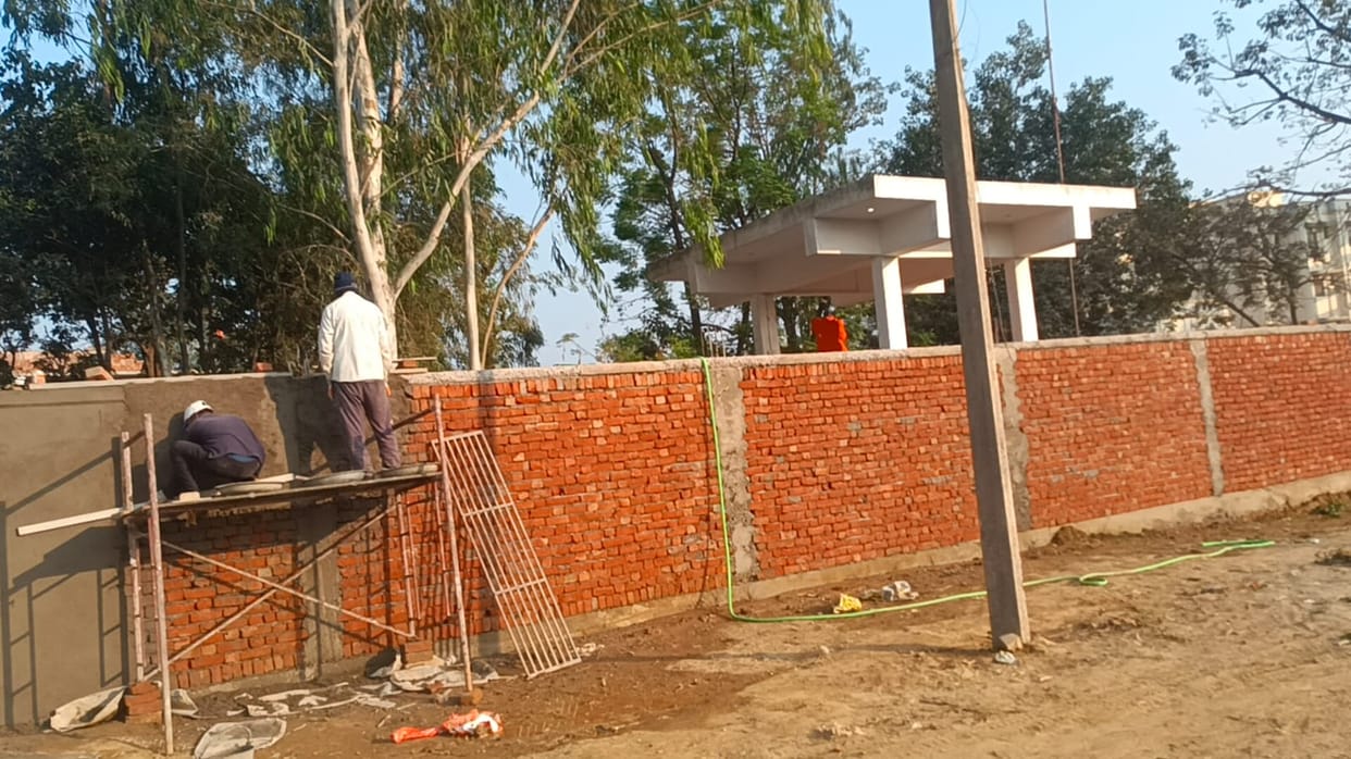 Complaint lodged with the commissioner regarding illegal construction in Makhdoompur Colony