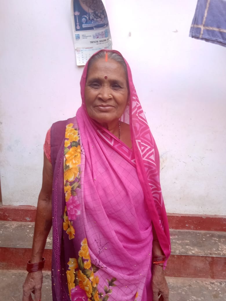 Woman injured in accident dies on way to hospital