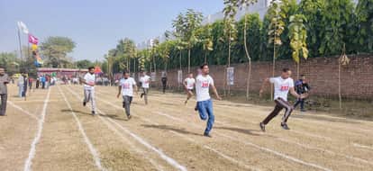 Raj in long jump, Sandeep champion in javelin throw