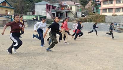 Manish topped the 100 meter race
