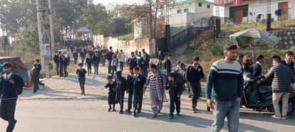 No foot over bridge built on the four lane, threatening the safety of children from three schools