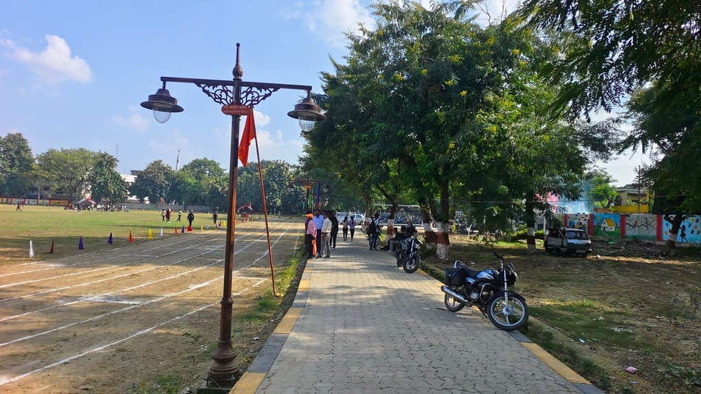 Despite spending crores of rupees, the people of the city could not get the benefit of the sports complex.