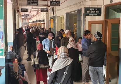 Pneumonia outbreak, ribs running fast, five children being admitted daily