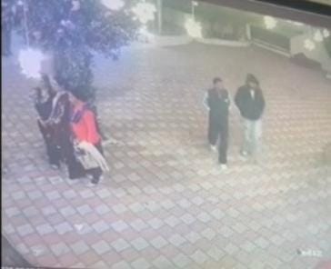 The thieves first ate the food at the wedding ceremony and then ran away with Rs 3 lakh as shagun.