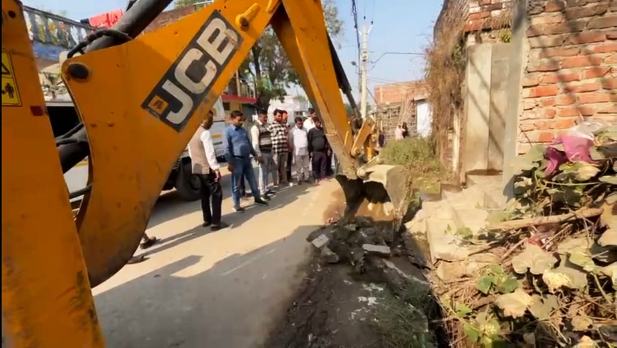 Then the bulldozer moved, encroachments removed from 40 shops