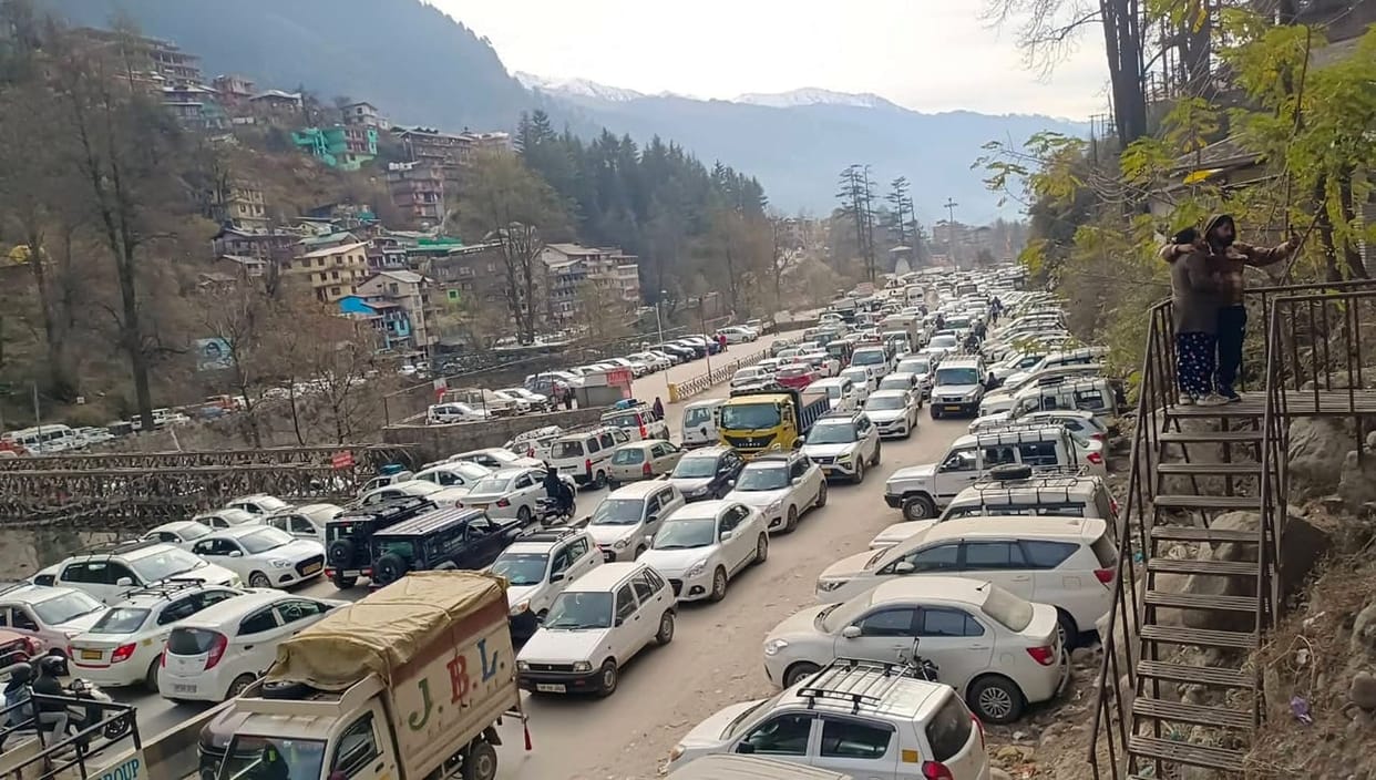 Long traffic jam before the exam is testing the students.