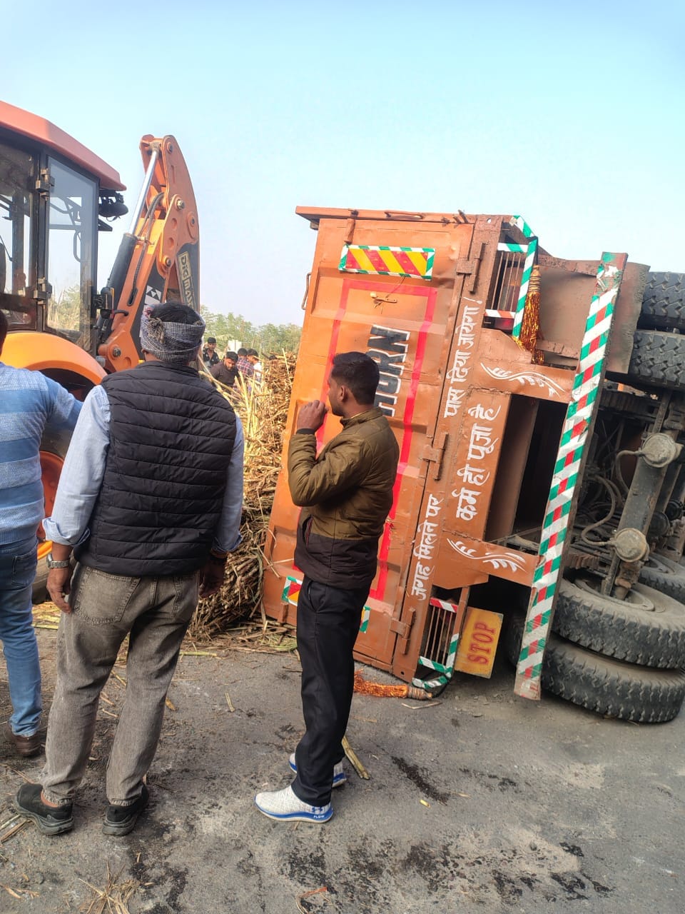 Overloaded vehicles loaded with sugarcane are roaming like death